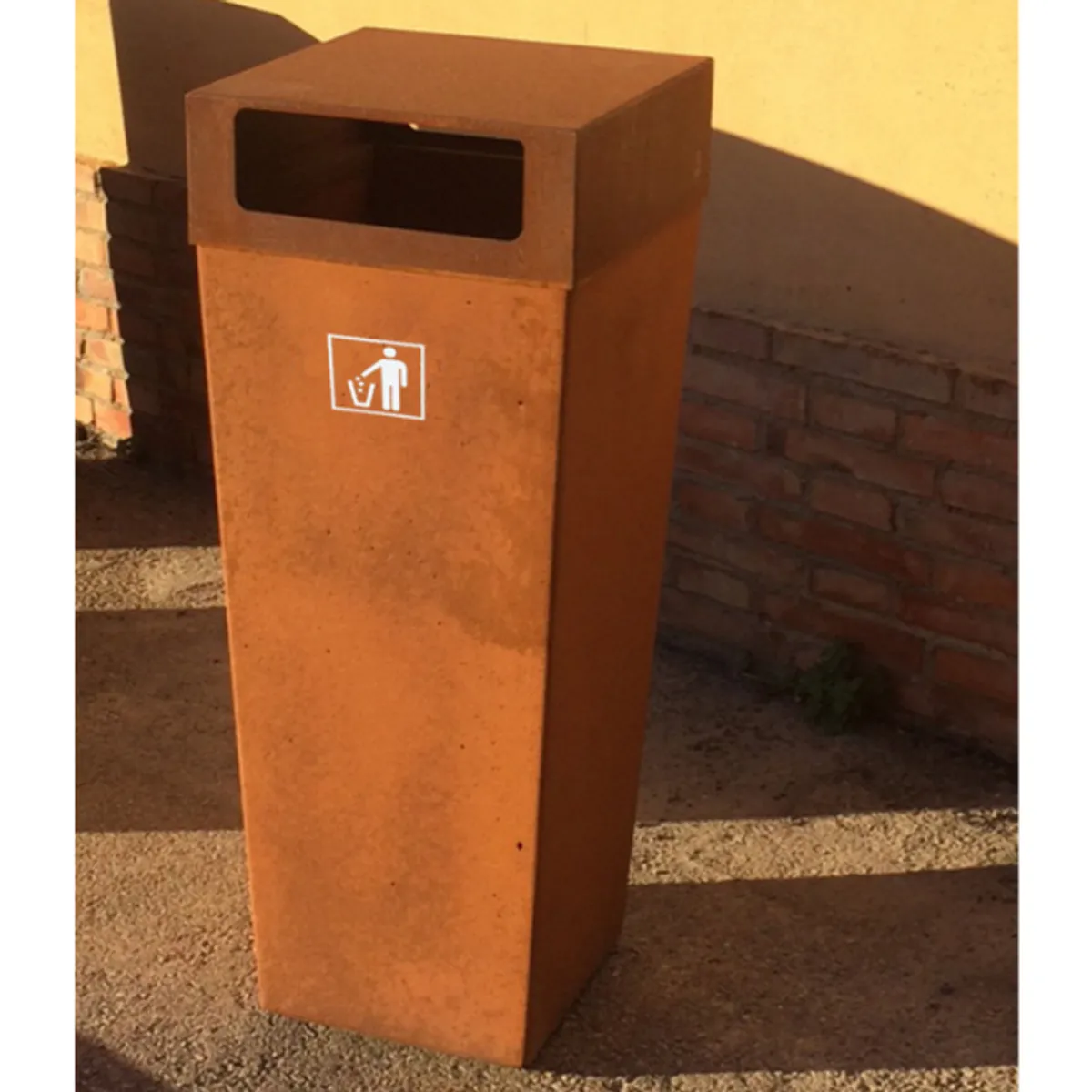 Corbeille Béton TRAPEZE 90 Litres-