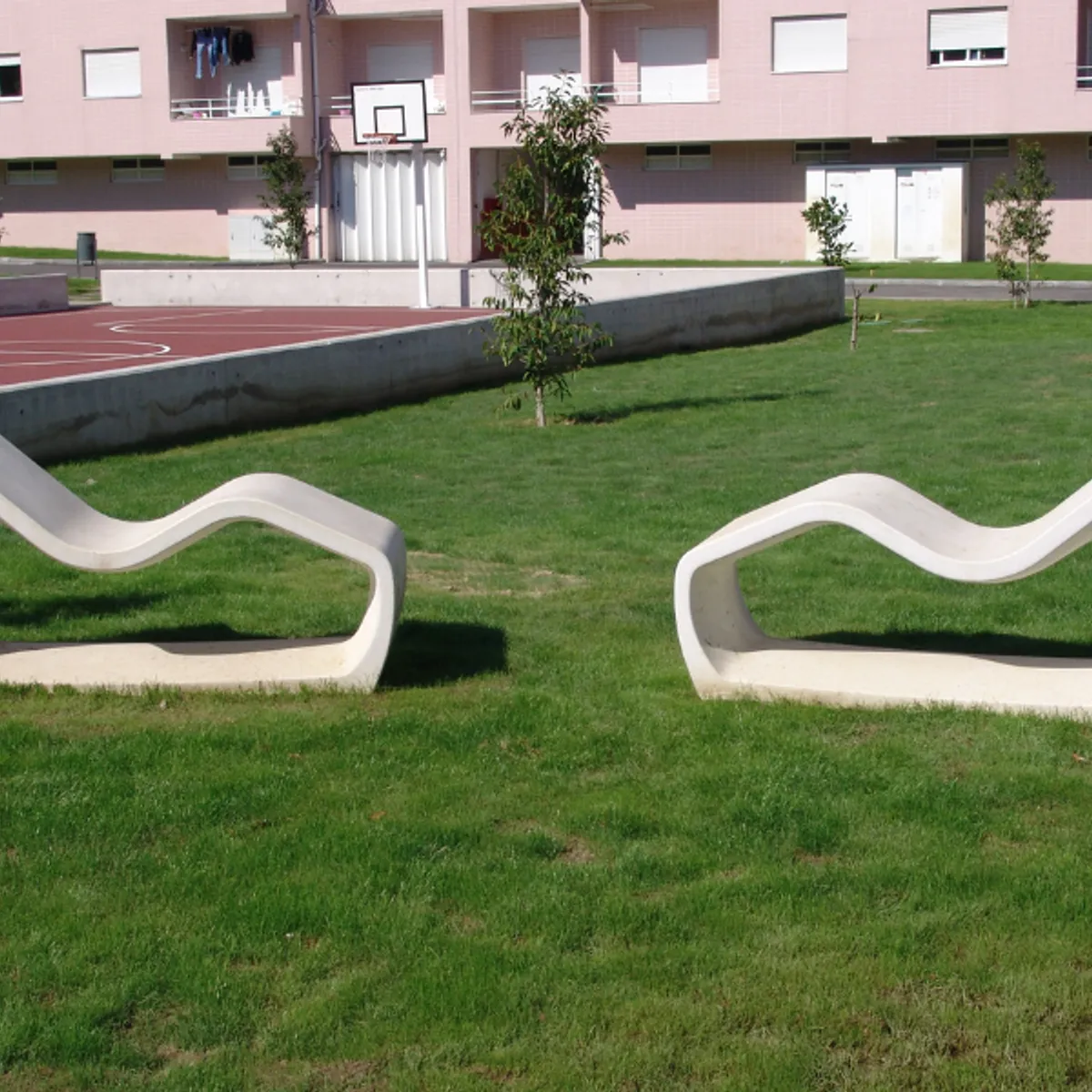 Chaise longue béton TUBO-