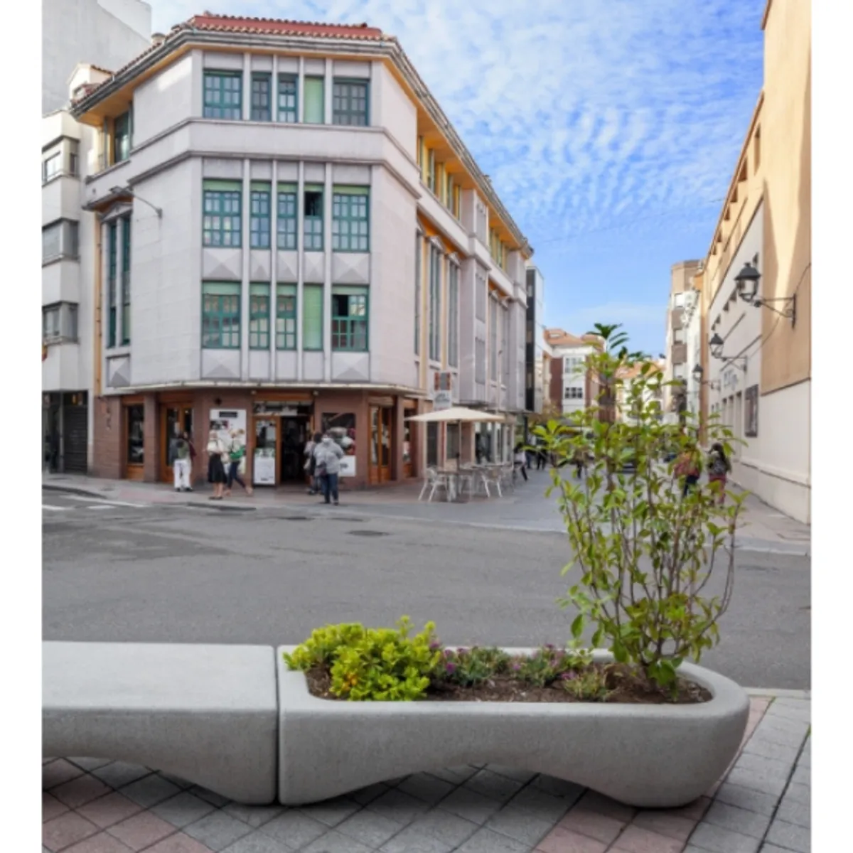 Jardinière béton VAGUE L.1500 -