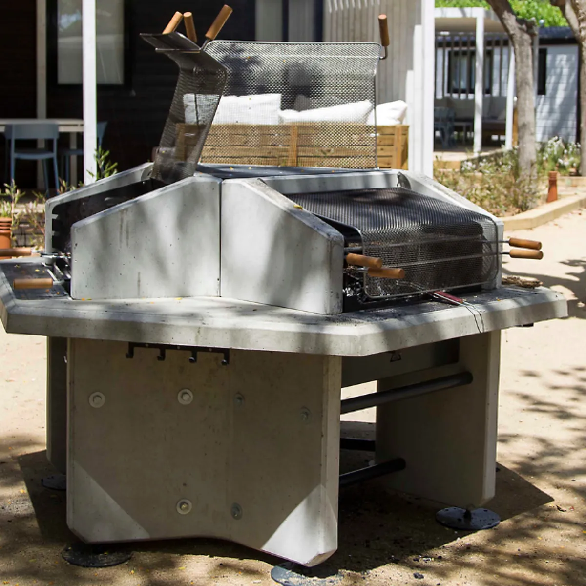 Barbecue trois foyers