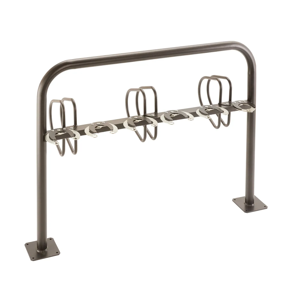 Range 6 trottinettes + 3 vélos