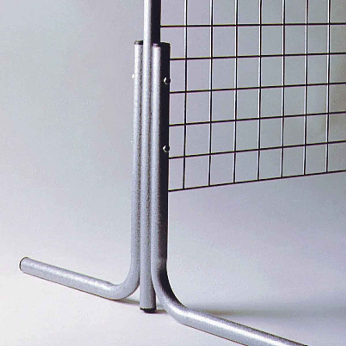 Pied pour grille d'exposition