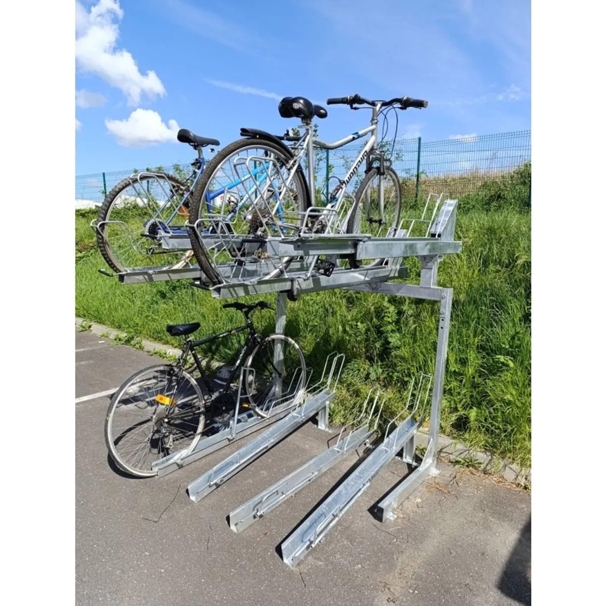 Range-vélo 2 étages 8 places - Acier galvanisé