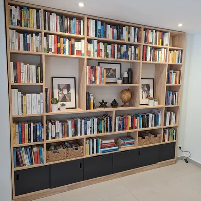 Bibliothèque en hévéa