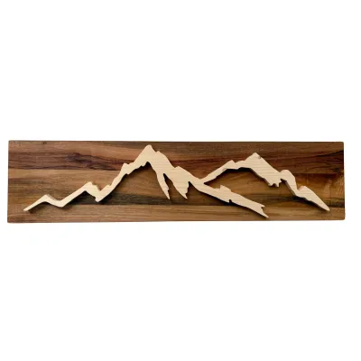 Chaine de montagne sur noyer