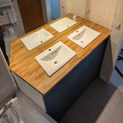 Meuble de salle de bain chêne et bleu